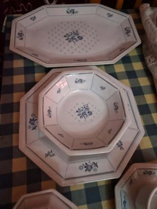 Vajilla porcelana azul y blanca