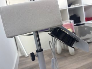 Reposapiés Pedicura con Aspirador