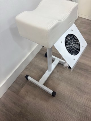 Reposapiés Pedicura con Aspirador