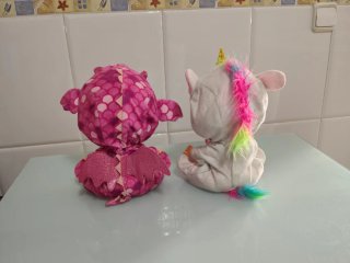 2 Bebés Llorones con chupete