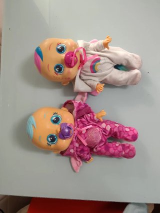 2 Bebés Llorones con chupete