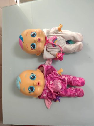 2 Bebés Llorones con chupete