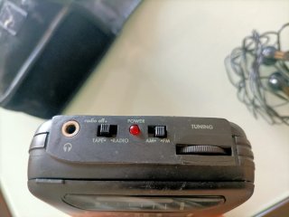 Walkman Artech Negro Cassette Player AM/FM.