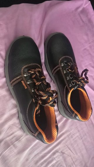 Zapatos de seguridad SKARPA negros y naranjas