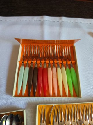 Cubiertos de aperitivo vintage