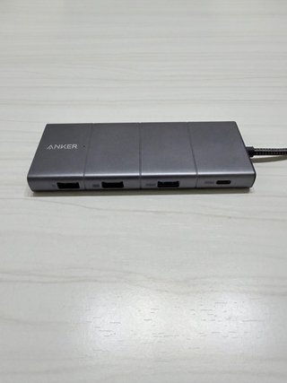 Anker Hub 565