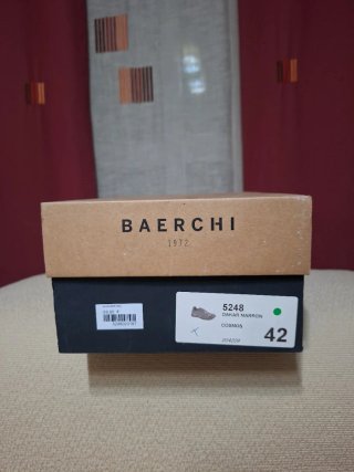 Zapatos Baerchi. Marrón. T 42. Cómodos.