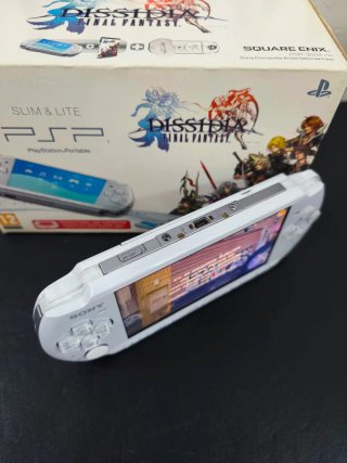 PSP Slim 3004 Blanca Con Caja 1 Año Garantía