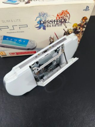 PSP Slim 3004 Blanca Con Caja 1 Año Garantía