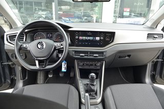 Volkswagen Polo+Navegacion+Clima Bizona+Carplay