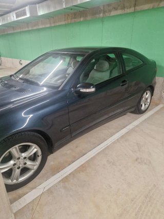 Mercedes-Benz Clase C 2004