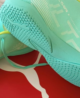 Zapatillas de fútbol sala Puma Talla 45 sin usar