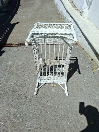 Cuna Moisés Mimbre Blanco Vintage