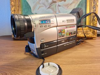 Videocámara Panasonic NV-RZ1 VHS-C