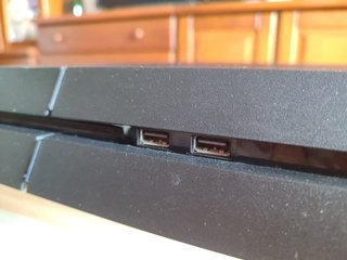 PS4 (PlayStation 4) Negra + Juegos