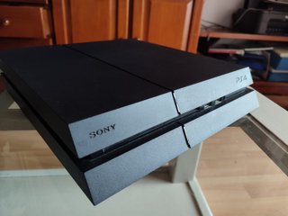 PS4 (PlayStation 4) Negra + Juegos