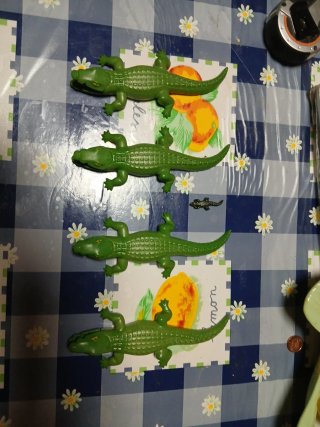 Lote 4 cocodrilos + 1 cría Playmobil Todos 11€