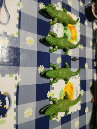 Lote 4 cocodrilos + 1 cría Playmobil Todos 11€