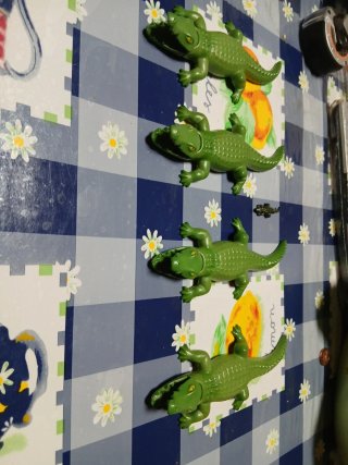 Lote 4 cocodrilos + 1 cría Playmobil Todos 11€