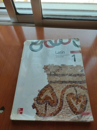 Libros de 1º de la ESO de Anaya, edebé,Teide,Oxfor