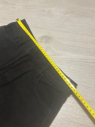 Pantalón corto hombre negro