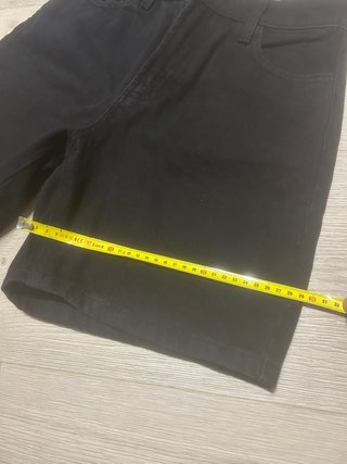 Pantalón corto hombre negro