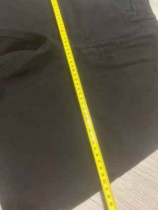 Pantalón corto hombre negro