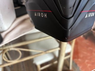 Casco Airoh Commander 2 + Accesorios talla M