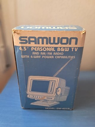Televisor Portátil Samwon 4.5 TV/Radio FM AM