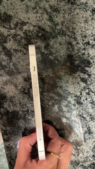 iPhone 14 Apple