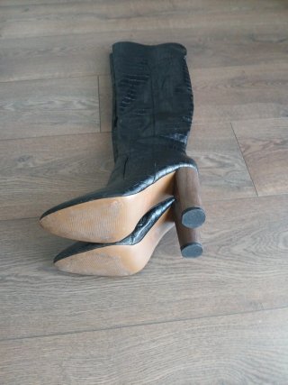 Botas altas Sfera negras efecto piel
