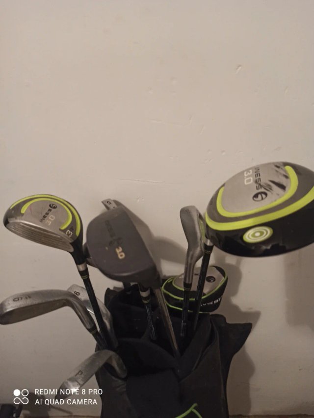 Bolsa de Golf con Palos y accesorios