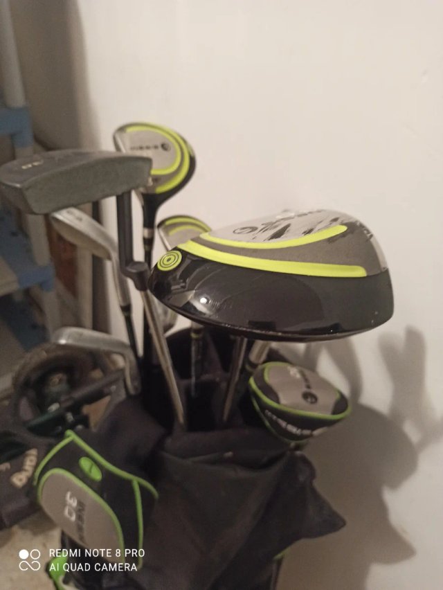 Bolsa de Golf con Palos y accesorios