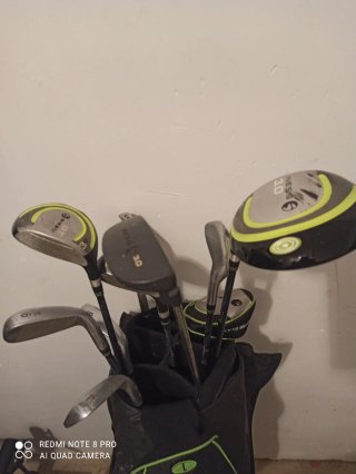 Bolsa de Golf con Palos y accesorios