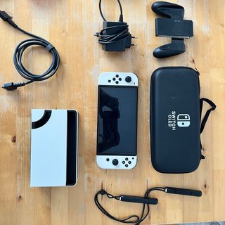 Nintendo Switch OLED 25 juegos 3 mandos