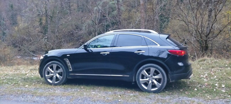 Infiniti FX30 S Premium 2010 - foto 1