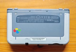 New Nintendo 3DS XL Ed. Super Nintendo