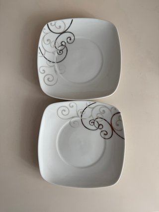 Lote de vajilla, tazas, boles y cuchillos