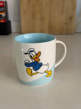 Lote de vajilla, tazas, boles y cuchillos