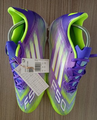Scarpe da calcio ⚽ Adidas F50 (TAGLIA 45).