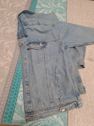 Cazadora vaquera Bershka oversize