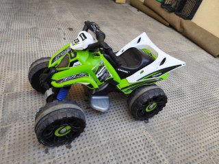 Quad INJUSA Blaster 12V Verde y Negro