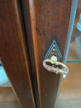 Vitrina Alacena Madera Noble Estantes de Cristal