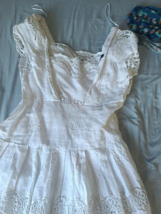 Vestido de lino estilo ibicenco