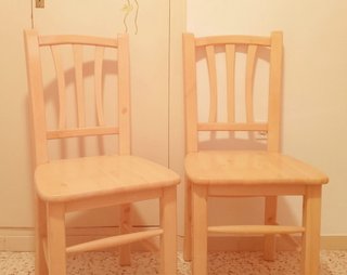 Conjunto de 2 sillas de madera
