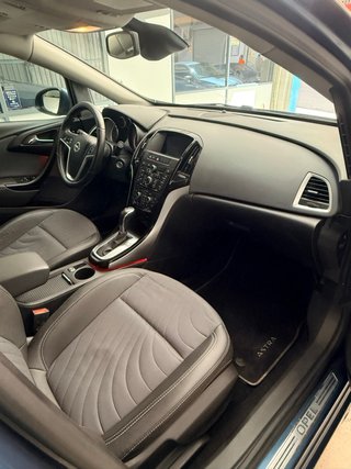 Opel Astra 2014