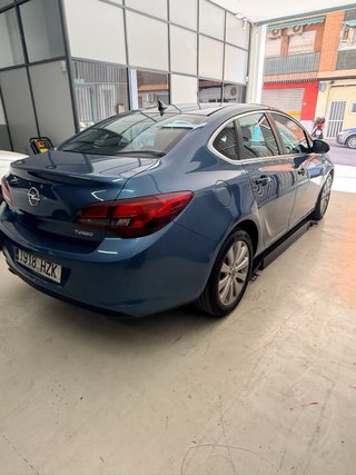 Opel Astra 2014