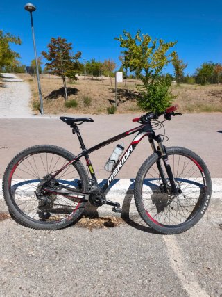 Bicicleta Mérida Big Nine 1000 Carbono M