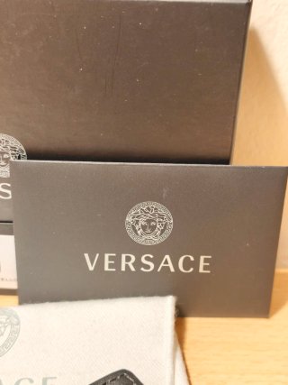 Tarjetero Versace Piel Medusa Dorado Negro