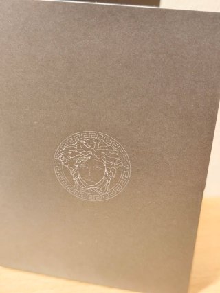 Tarjetero Versace Piel Medusa Dorado Negro